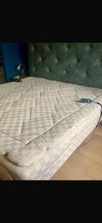 Hästens Bed 210x210 Kleur beige, Huis en Inrichting, Slaapkamer | Bedden, Ophalen, Overige materialen, Tweepersoons, Overige maten