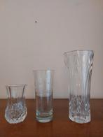 2 mooi bewerkte  kristallen vaasjes, Gebruikt, Overige kleuren, Ophalen of Verzenden, Glas