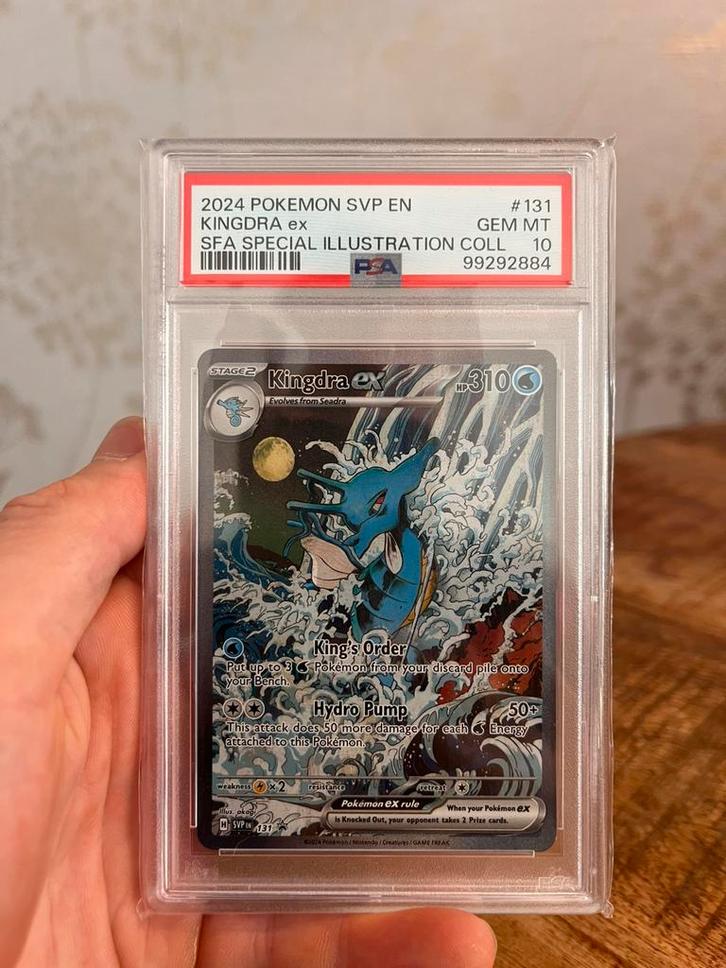 Pokemon TCG - Kingdra EX #131 PSA 10 (Shrouded Fable), Hobby en Vrije tijd, Verzamelkaartspellen | Pokémon, Nieuw, Losse kaart