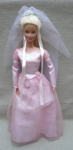 Vintage Barbie met roze bruidsjapon en sluier (ca. 1998), Ophalen of Verzenden, Zo goed als nieuw, Pop