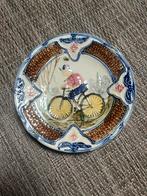 Vintage aardewerk wandbord met afbeelding fietser, Ophalen of Verzenden