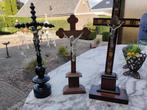 3 x Antieke  staande kruisbeelden, Antiek en Kunst, Ophalen of Verzenden
