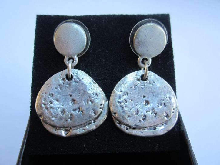Leuke zilverkleurge oorbellen, Sieraden, Tassen en Uiterlijk, Oorbellen, Zo goed als nieuw, Hangers, Overige materialen, Ophalen of Verzenden