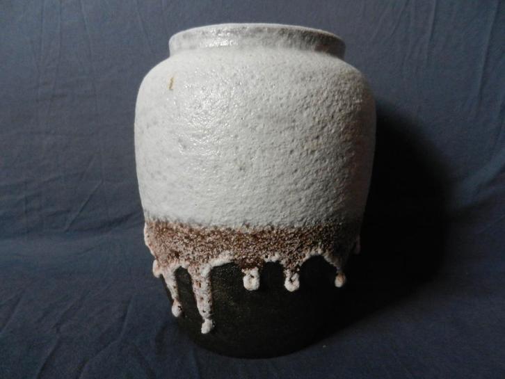 Grote wit en bruine vaas De Steenuil Rijswijk h. 21,1 cm. NW, Antiek en Kunst, Antiek | Keramiek en Aardewerk, Ophalen of Verzenden
