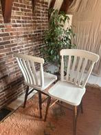 Vintage houten stoelen, wit geverfd, Gebruikt, Twee, Wit, Ophalen of Verzenden