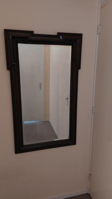 Zware zwarte spiegel met geslepen glas, lijst 120x70cm beschikbaar voor biedingen