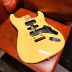 Fender MiM Player Butterscotch Body + Fender USA Deluxe Trem, Muziek en Instrumenten, Instrumenten | Onderdelen, Elektrische gitaar