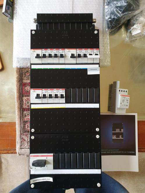 Abb groepenkast 3 fase 12 groepen, Doe-het-zelf en Verbouw, Elektra en Kabels, Zo goed als nieuw, Schakelaar, Ophalen