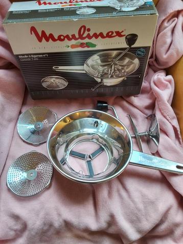 Moulinex Groentemolen met 2 Zeven nieuw  beschikbaar voor biedingen