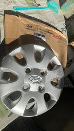 Wieldoppen Hyundai kleinste maat, Auto diversen, Wieldoppen, Ophalen, Zo goed als nieuw