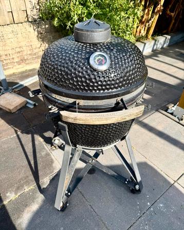 Urban Chef Kamado M + Pizza Steen & Hoes beschikbaar voor biedingen