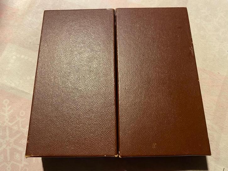 Twee setjes vergulde theelepels in originele doos, Antiek en Kunst, Antiek | Bestek, Ophalen of Verzenden