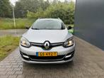 Renault Mégane 1.2 TCE BOSE 85KW Panoramdak camera trekhaak, Auto's, Renault, Voorwielaandrijving, Zwart, 4 cilinders, Leder en Stof