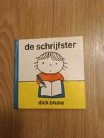 Dick Bruna - Schryfster, Ophalen of Verzenden, Zo goed als nieuw, Dick Bruna