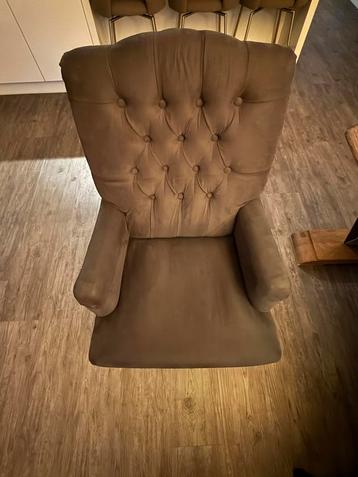 8 eettafelstoelen (Rofra) gebruikt, nu €100 p.s was €435 p.s beschikbaar voor biedingen