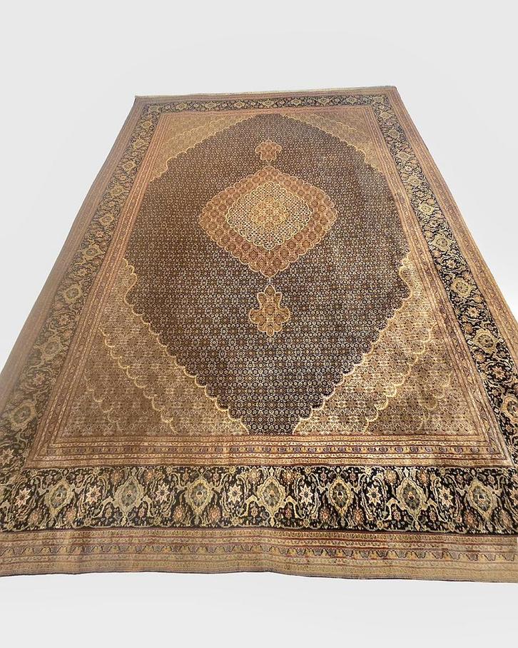 Groot Perzisch tapijt Tabriz Mahi 355x255 wollen vloerkleed, Huis en Inrichting, Stoffering | Tapijten en Kleden, Zo goed als nieuw