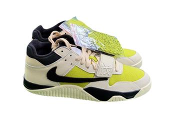 Jumpman Jack TR X Travis Scott. beschikbaar voor biedingen