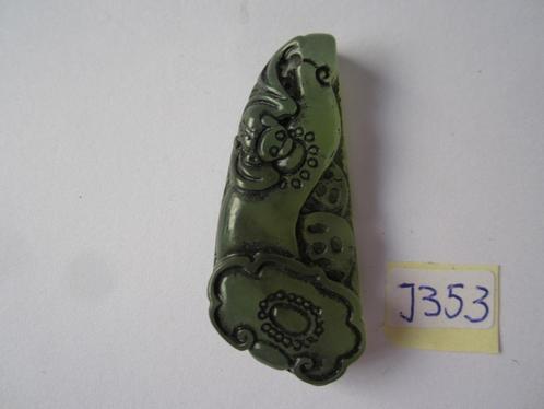 Mooie handgesneden chinese oude jade amulet. "ruYi"J353, Sieraden, Tassen en Uiterlijk, Kettinghangers, Gebruikt, Steen of Mineraal