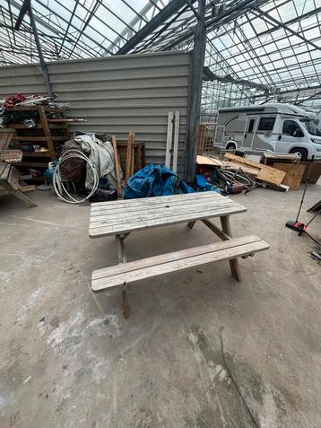 5 Picknick tafels in gebruikte staat. beschikbaar voor biedingen