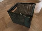 Vintage industriële metalen bak – geperforeerd staal, Huis en Inrichting, Woonaccessoires | Kisten, Ophalen, Gebruikt, 50 tot 100 cm