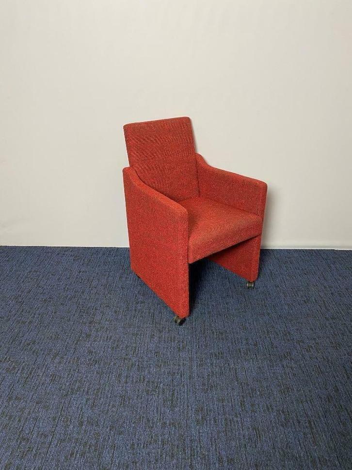 4 x Fauteuil Mobitec, rode stof, verrijdbaar, Huis en Inrichting, Fauteuils, Gebruikt, Stof, 50 tot 75 cm, 75 tot 100 cm, Ophalen