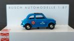 Fiat 500 L KLM 1:87 Busch Pol, Hobby en Vrije tijd, Modelauto's | 1:87, Verzenden, Nieuw