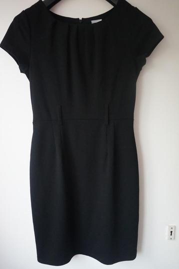 Suzy jurk zwart recht model stretch S / M little black dress beschikbaar voor biedingen