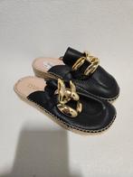 Slippers dames maat 36 Nieuw Macarena, Kleding | Dames, Schoenen, Ophalen of Verzenden, Nieuw, Slippers