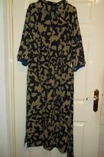 jurk merk yesta maat 2 maat 48/50, Kleding | Dames, Jurken, Zwart, Maat 46/48 (XL) of groter, Ophalen of Verzenden, Onder de knie