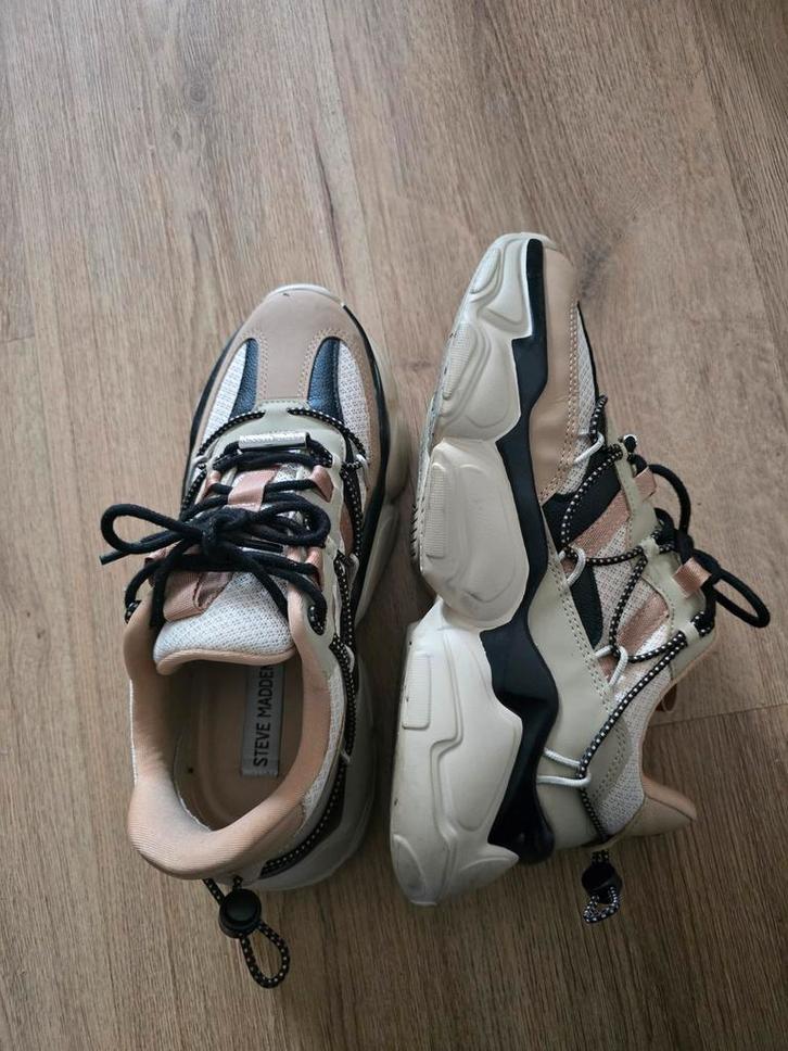 Steve Madden sneakers – maat 38, Kleding | Dames, Schoenen, Zo goed als nieuw, Sneakers of Gympen, Beige, Ophalen of Verzenden