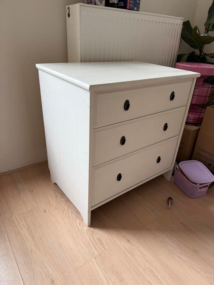 Wit ladekastje met zwarte handgrepen - Voor 8 december!, Huis en Inrichting, Kasten | Dressoirs, Gebruikt, Minder dan 50 cm, 25 tot 50 cm