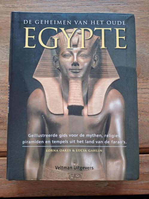 L. Oakes - De geheimen van het oude Egypte, Boeken, Overige Boeken, Zo goed als nieuw, Ophalen of Verzenden