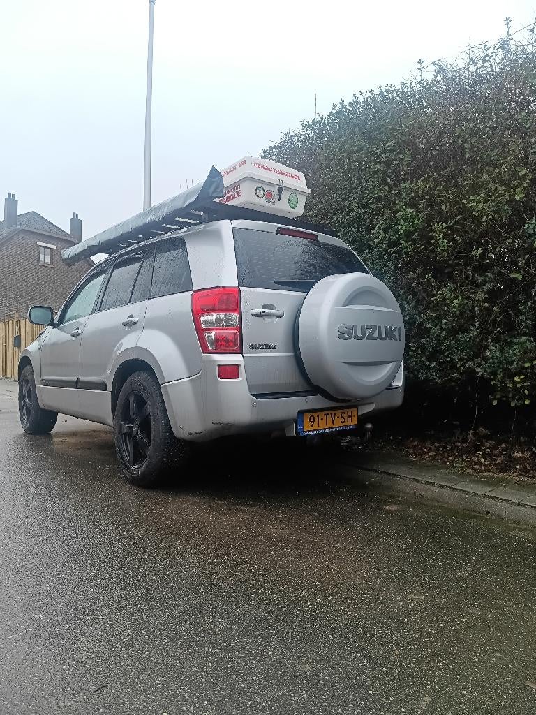Suzuki Grand Vitara 2.0 140PK Imperiaal + Luifel |AT banden, Auto-onderdelen, Interieur en Bekleding, Ophalen, Gebruikt, Suzuki