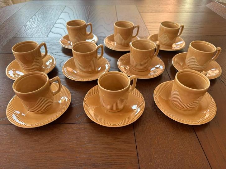 Pagnossin Treviso Italy 769, vintage ‘70, 10x kop en schotel, Huis en Inrichting, Keuken | Servies, Zo goed als nieuw, Kop(pen) en/of Schotel(s)