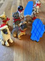 7 stenen beeldjes van honden en een kat (set 24), Ophalen of Verzenden, Zo goed als nieuw, Dier
