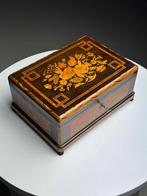 Hollands 19e eeuws juwelenkistje