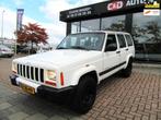 Jeep Cherokee 2.5i Sport 1998 ORIG NL RETRO ECHTE 4X4 JEEP, Auto's, Euro 2, Stof, 4 cilinders, Wit