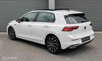 Volkswagen Golf 1.5 TSI 150PK/FIRSTEDITION/PANO/ACC/NAV/VOL, Voorwielaandrijving, 1498 cc, Zwart, 4 cilinders