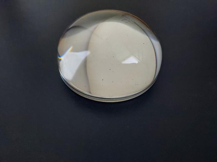 Uitlees vergrootglas - halve bol - diameter 90mm, Hobby en Vrije tijd, Vergrootglazen, Loepen en Loeplampen, Nieuw, Vergrootglas of Loep