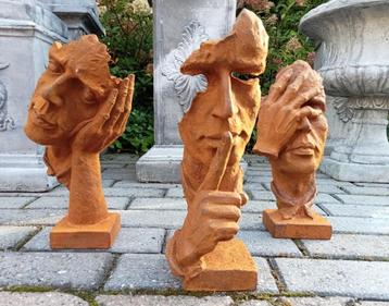 Set van drie tuinbeelden gietijzer horen zien en zwijgen. beschikbaar voor biedingen