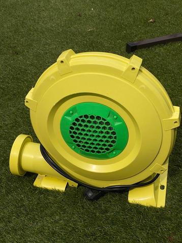 Krachtige 680W Luchtblazer – Voor Springkastelen & meer beschikbaar voor biedingen