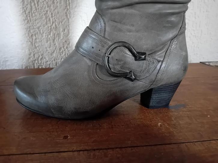 Durea hoge grijze leren laarzen maat 38 K,zgan, Kleding | Dames, Schoenen, Zo goed als nieuw, Hoge laarzen, Grijs, Ophalen of Verzenden