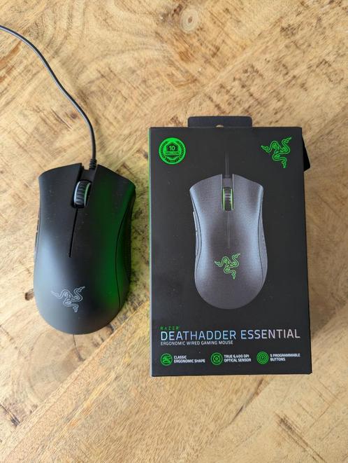 Razer DeathAdder Essential - Bedrade Gaming Muis - 6.400 DPI, Computers en Software, Muizen, Zo goed als nieuw, Muis, Rechtshandig