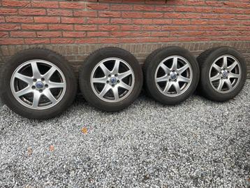 Volvo Winterbanden Continental 225/55 R16 Op Orig. LM Velg beschikbaar voor biedingen