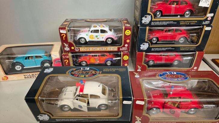 vw kever, Hobby en Vrije tijd, Modelauto's | 1:18, Nieuw, Overige merken, Ophalen of Verzenden