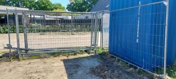 19 Bouwhekken met voeten en klemmen beschikbaar voor biedingen