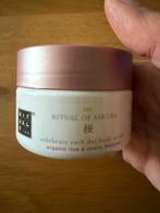 Rituals Sakura Body Scrub - Ongebruikt 125 gr, Sieraden, Tassen en Uiterlijk, Uiterlijk | Lichaamsverzorging, Ophalen of Verzenden
