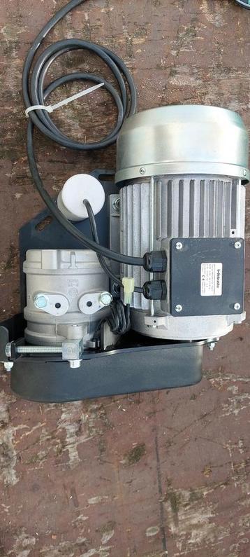 Webasto Standkachelpomp SP 10 - 230V Electromotor beschikbaar voor biedingen