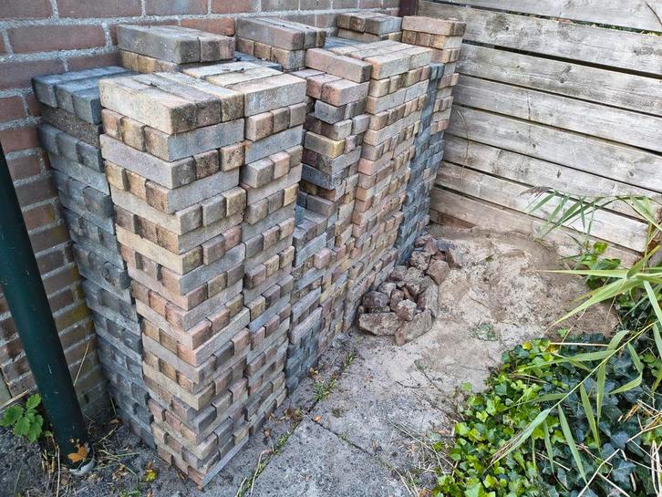 Gratis gebruikte klinkers - Tuinbestrating, Doe-het-zelf en Verbouw, Metselstenen, Gebruikt, Bakstenen, Ophalen