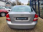 Volvo S40 2.4 Kinetic Automaat 170PK Youngtimer, Auto's, Volvo, Stof, Zwart, 2435 cc, 170 pk